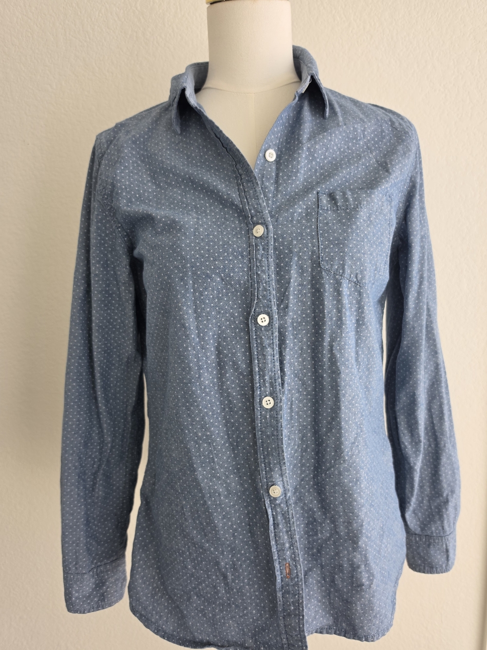 Weatherproof Light Blue Dot-Pattern Button-Down Shirt